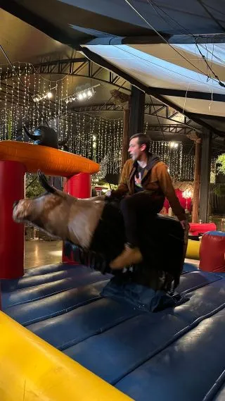 Toro mecánico en eventos corporativos Santiago